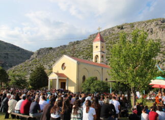 SHTEGTIM TEK SHENJTËRORJA E ZOJËS NË DEJË